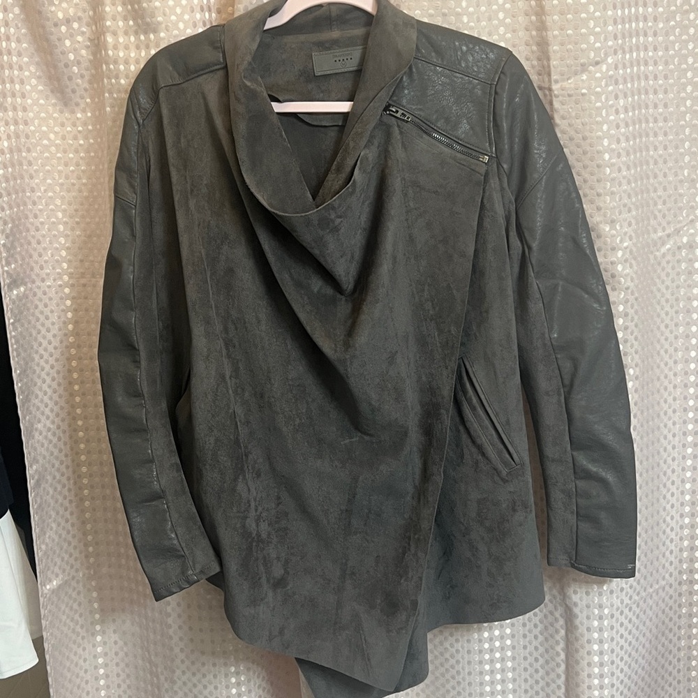 Blank NYC faux leather & suede mixed media moto jacket spring bikercore coastal